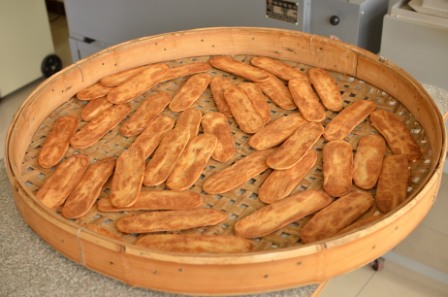 薄式牛舌餅